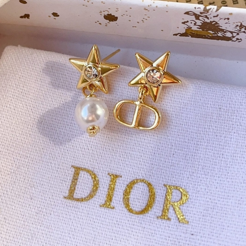DIOR LUCKY Star Gold -finish Metal And White Pearls - Picture 2 of 14